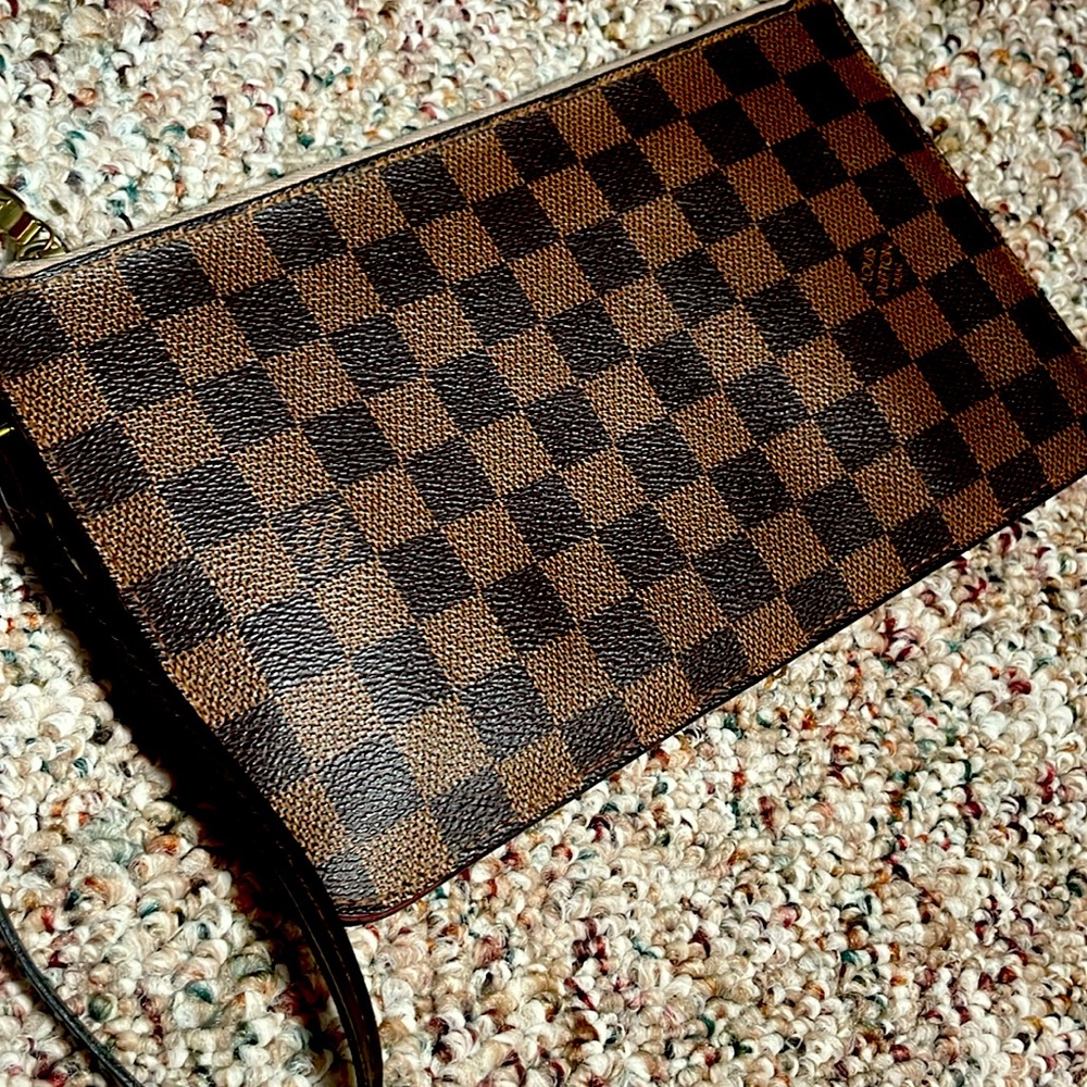 Louis Vuitton wristlet wallet